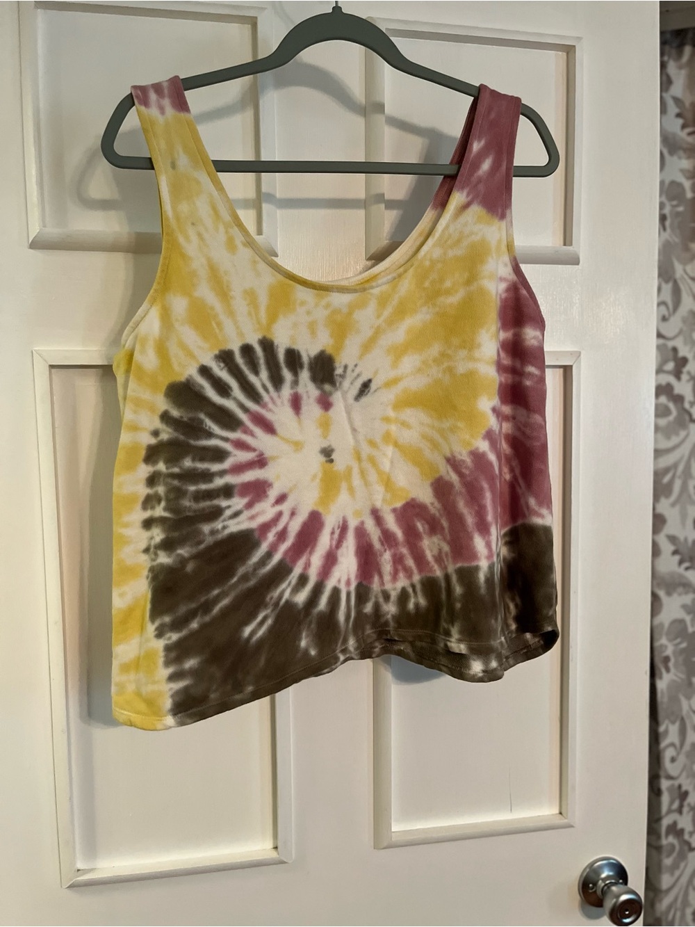 Tie-Dye Scoop Neck Tank Top Crop Top - Yellow, Pink & Gray
